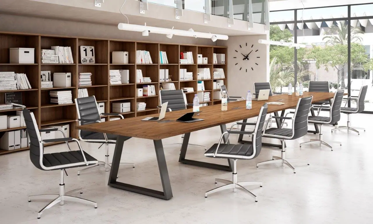 Piramid · Mesa de reunión, foto 2